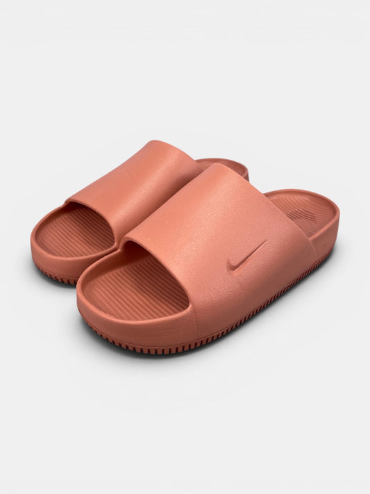 Nike Calm — klapki męskie w bardzo dobrym stanie rozmiar 39, widok z boku