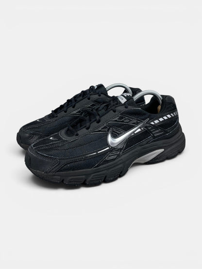 Nike Initiator IB4595-001 - buty sportowe, widok z boku