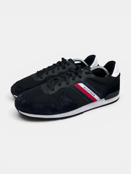 Tommy Hilfiger Iconic Mix Runner FM0FM04733 - buty sportowe, widok z boku