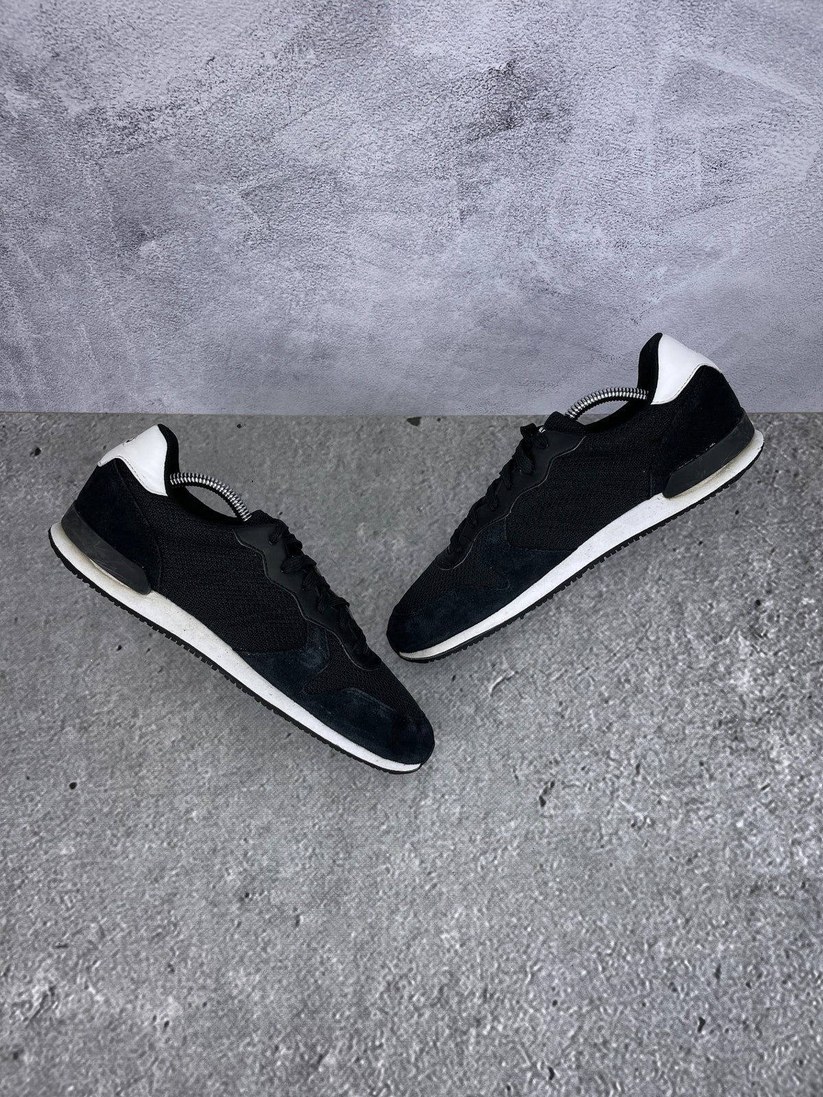 Tommy Hilfiger Iconic Mix Runner FM0FM04733 - buty sportowe, zewnętrzny panel prawego buta