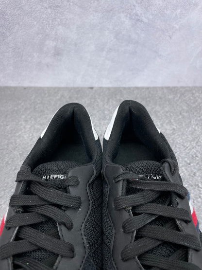 Tommy Hilfiger Iconic Mix Runner FM0FM04733 - buty sportowe, zapiętki butów