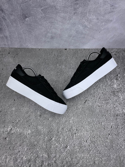 Lacoste Ziane Platform 745CFA0012312 - buty sportowe, zewnętrzny panel prawego buta