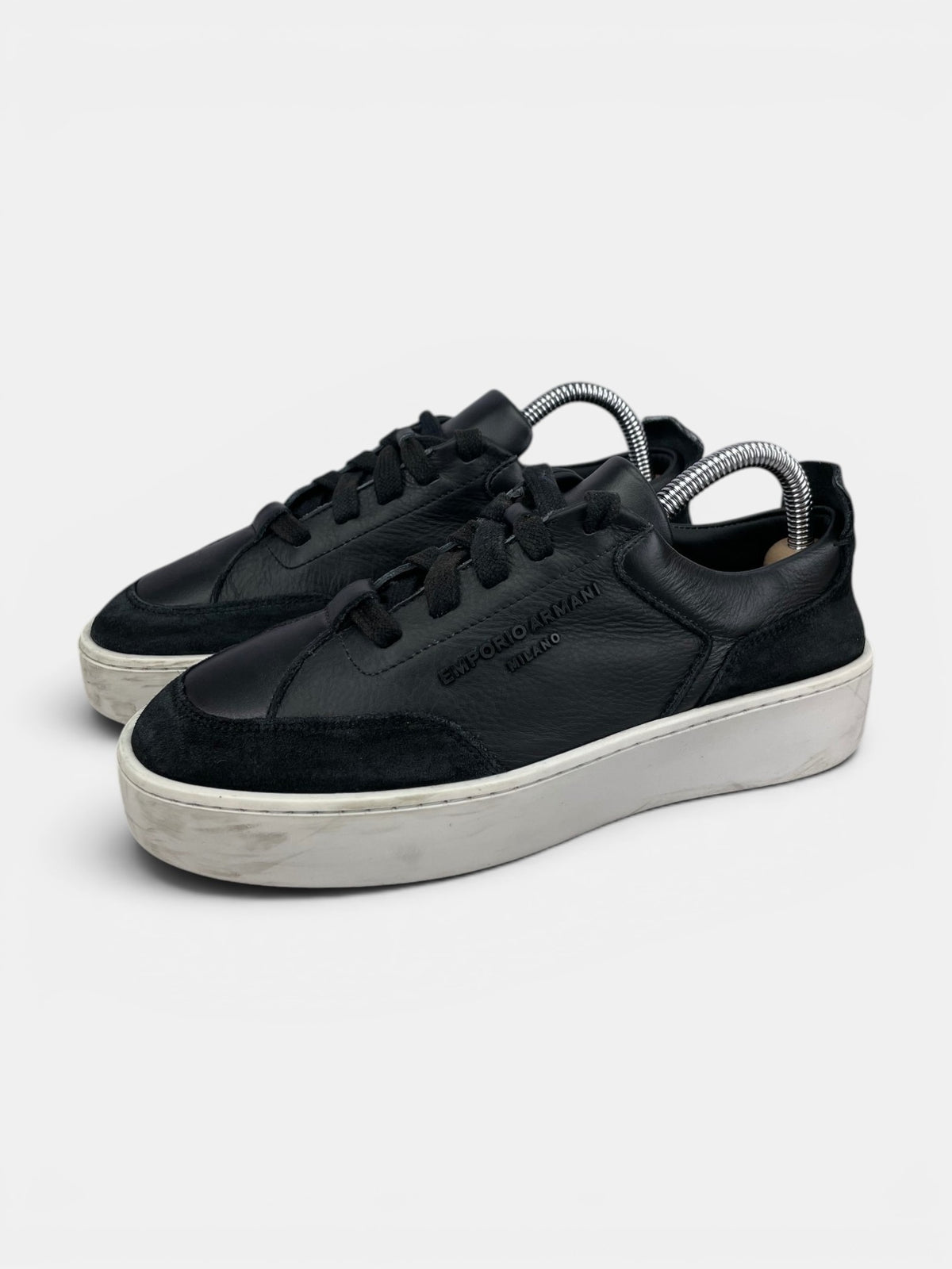 Emporio Armani Sneakers Platform X3X207XN391 - buty sportowe, widok z boku