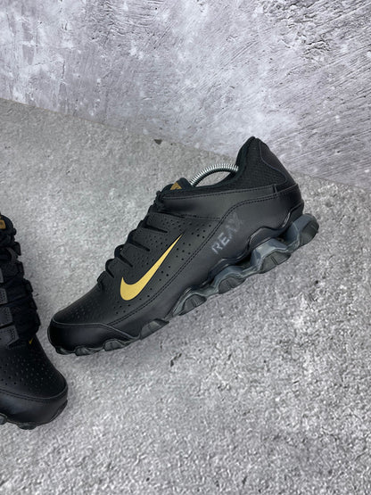 Nike Reax 8 Tr 616272-009 - buty sportowe, widok z góry na wewnętrzną stronę butów