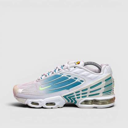 Nike Air Max Plus 3 White Aquamarine — buty sportowe męskie w bardzo dobrym stanie rozmiar 41, boczny profil, lewa strona
