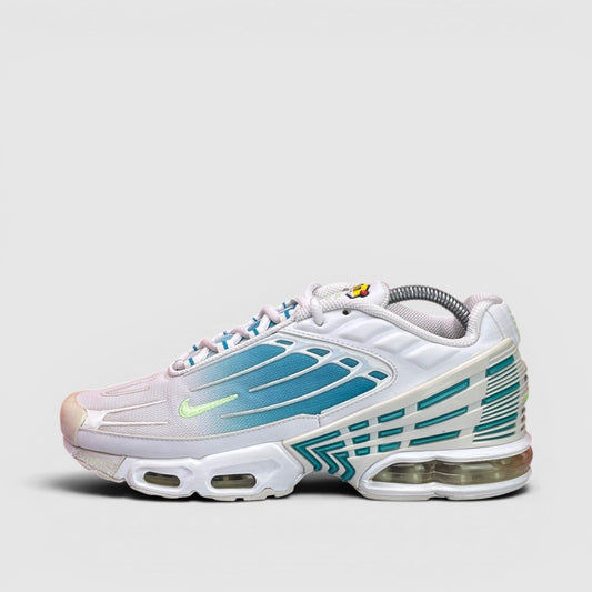 Nike Air Max Plus 3 White Aquamarine — buty sportowe męskie w bardzo dobrym stanie rozmiar 41, boczny profil, lewa strona
