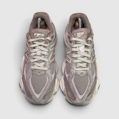 New Balance 9060 Mushroom Arid Stone — buty sportowe damskie w bardzo dobrym stanie rozmiar 38, widok z góry