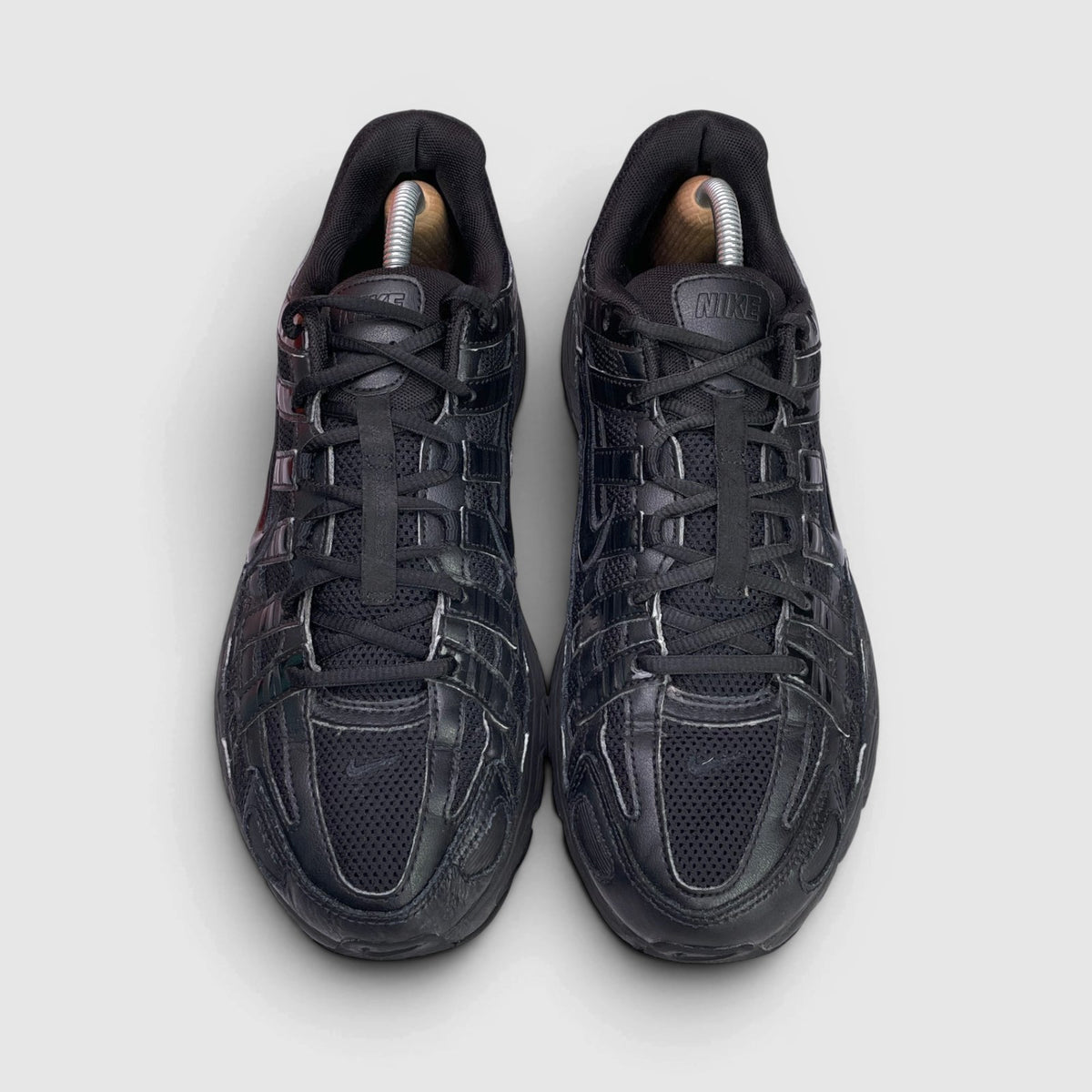 Nike P-6000 Black, buty sportowe męskie w bardzo dobrym stanie rozmiar 43, widok z góry
