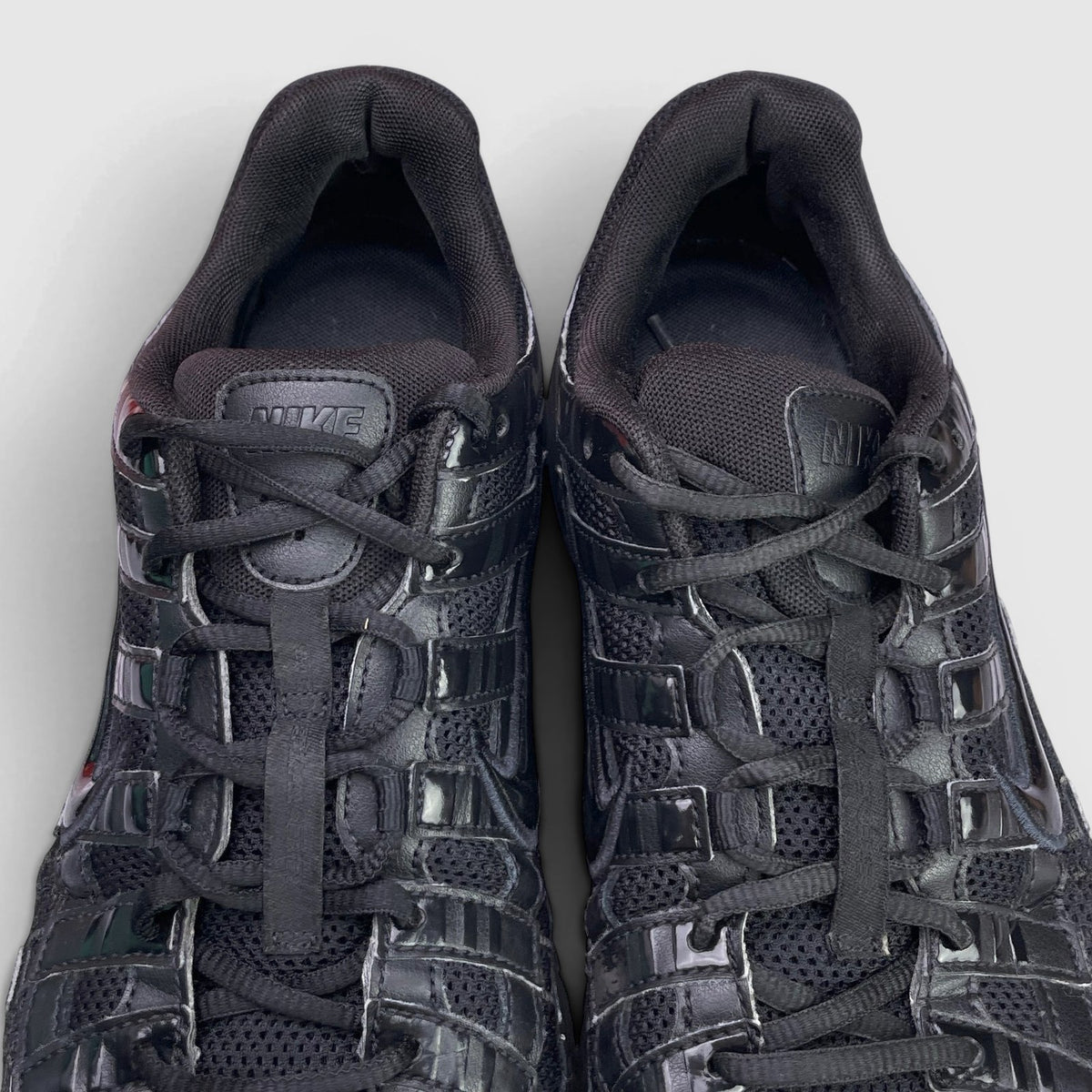 Nike P-6000 Black, buty sportowe męskie w bardzo dobrym stanie rozmiar 43, język buta
