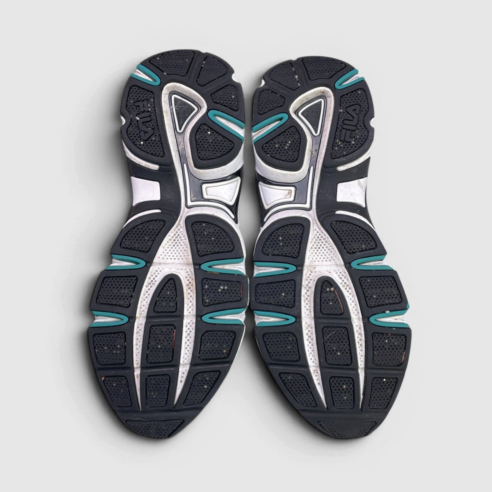 Fila Memory Decimus 8 — buty sportowe damskie w bardzo dobrym stanie rozmiar 37.5, podeszwa