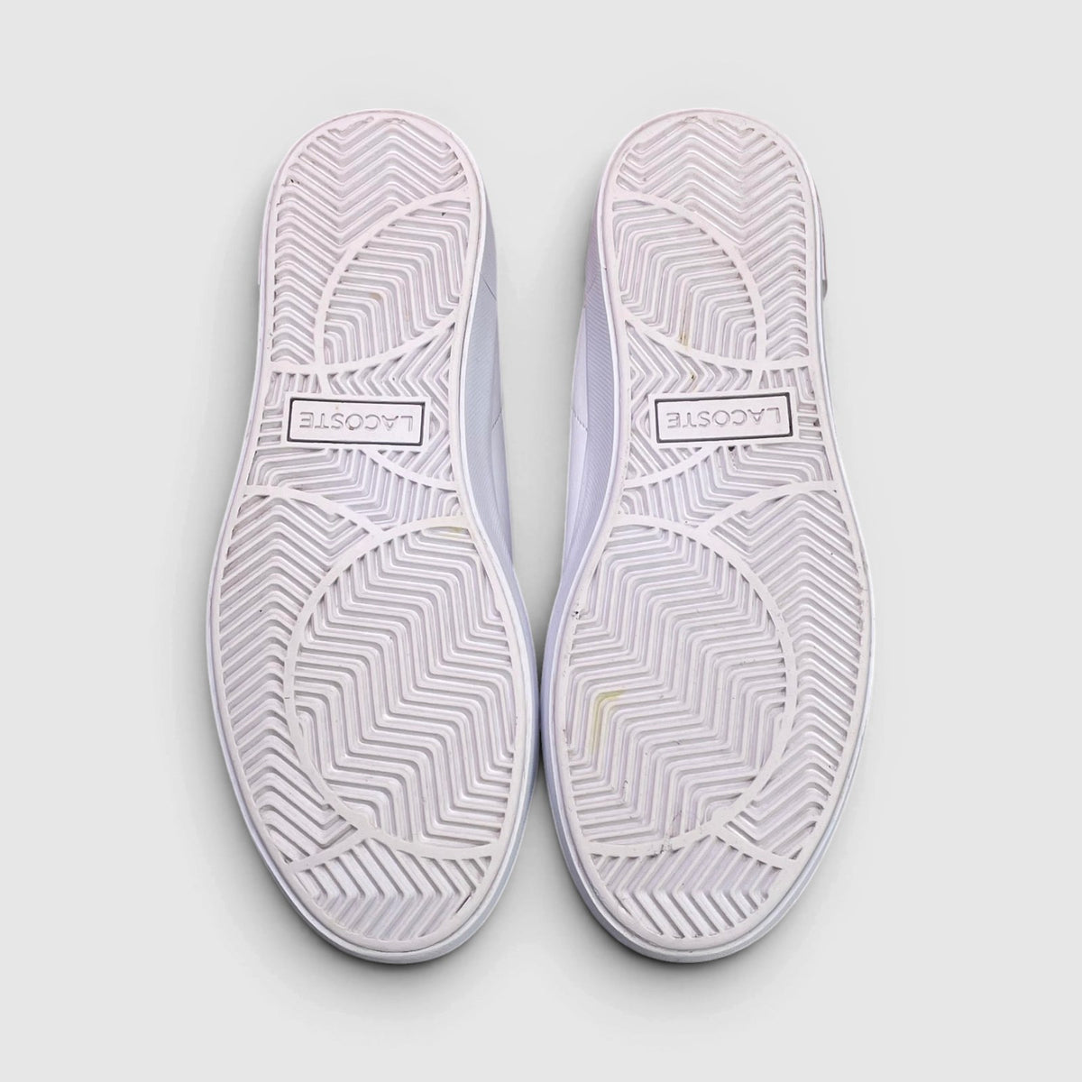 Lacoste Powercourt — buty sportowe damskie w bardzo dobrym stanie rozmiar 37, podeszwa