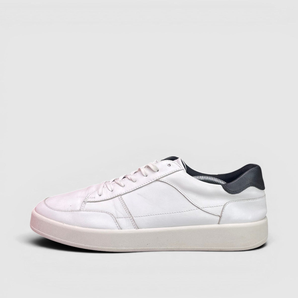 Vagabond Shoemakers Zoe — buty sportowe męskie w bardzo dobrym stanie rozmiar 45, boczny profil, lewa strona
