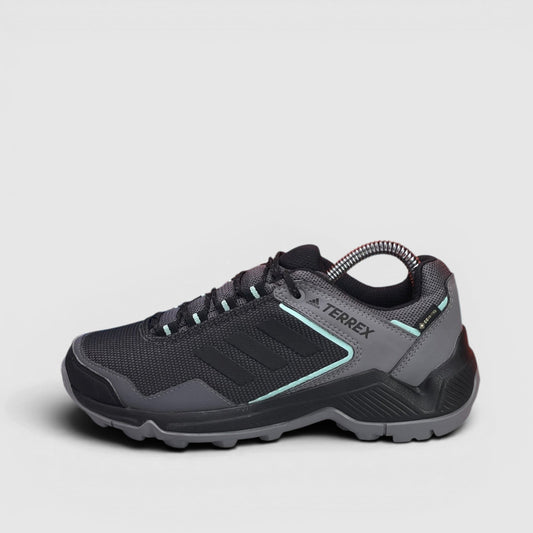 Adidas Terrex Swift Solo 2 — buty sportowe damskie w bardzo dobrym stanie rozmiar 37 1/3, boczny profil, lewa strona
