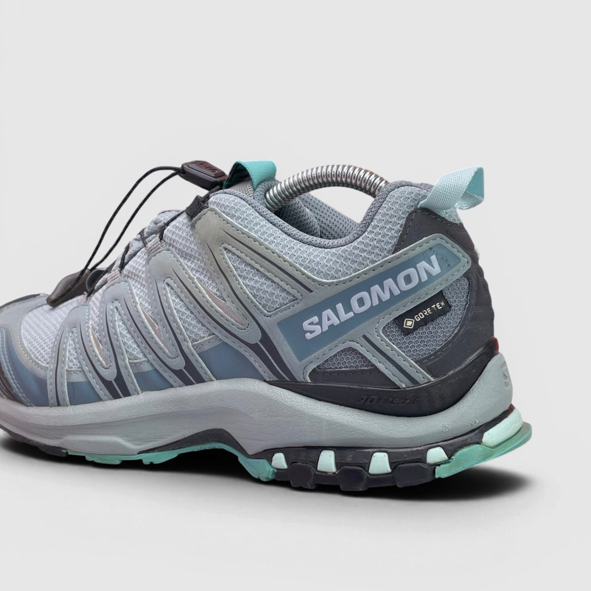Salomon XA Pro 3D GTX — trekkingi damskie w bardzo dobrym stanie rozmiar 41, detal