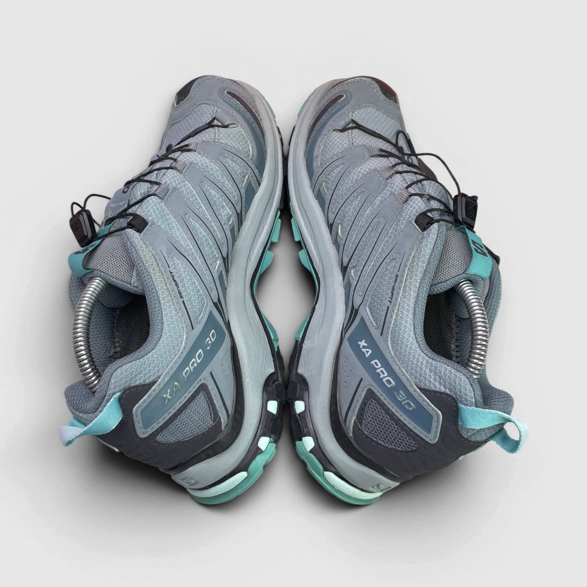 Salomon XA Pro 3D GTX — trekkingi damskie w bardzo dobrym stanie rozmiar 41, widok z góry
