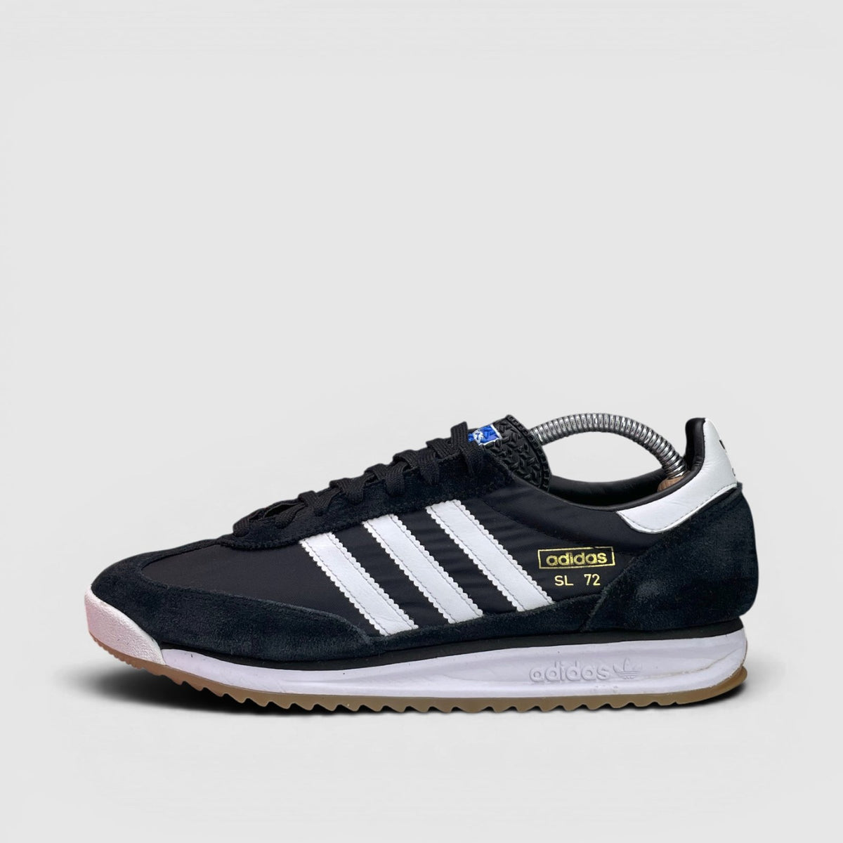 Adidas SL 72 RS Core Black / Cloud White / Blue — buty sportowe męskie w bardzo dobrym stanie rozmiar 42 2/3, widok z boku