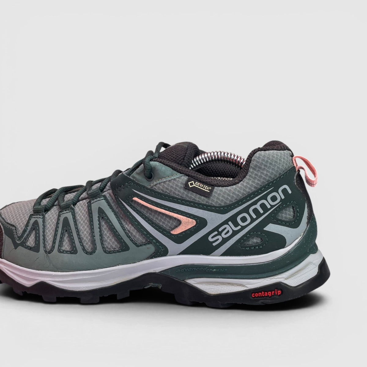 Salomon X Ultra 3 GTX — trekkingi damskie w bardzo dobrym stanie rozmiar 39, boczny profil, lewa strona
