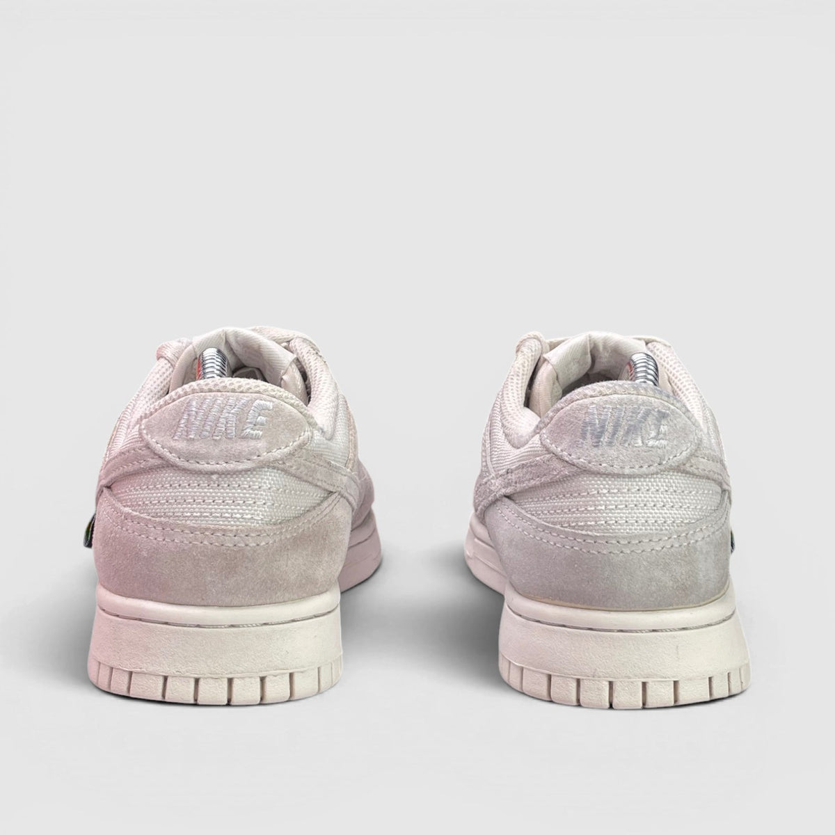 Nike Dunk Low Cordura Light Orewood Brown, buty sportowe damskie w bardzo dobrym stanie rozmiar 38.5, widok z tyłu