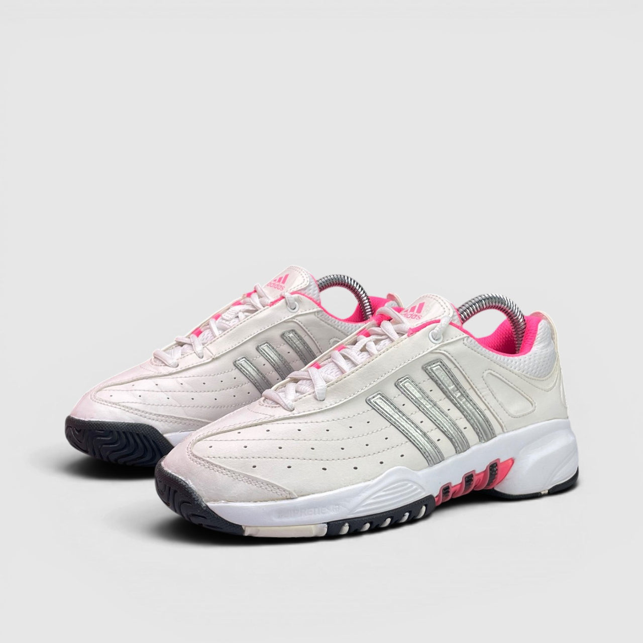 Adidas Leather Trainers, buty sportowe damskie w bardzo dobrym stanie rozmiar 36, para butów