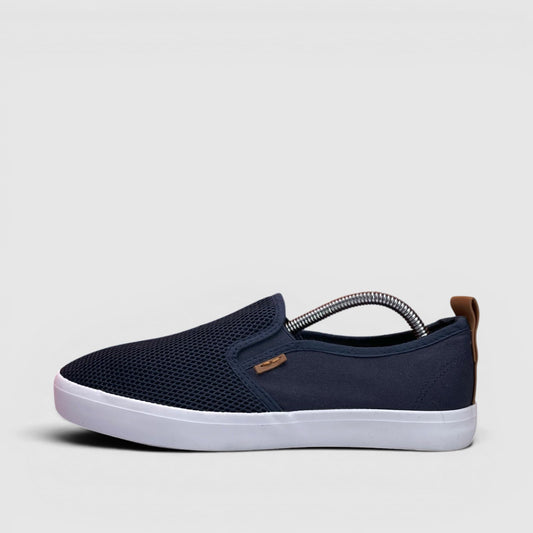 Pier One Slip On Loafers — buty sportowe damskie w bardzo dobrym stanie rozmiar 40, boczny profil, lewa strona