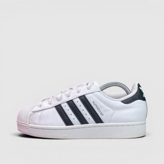 Adidas Superstar II Cloud White Black, buty sportowe damskie w bardzo dobrym stanie rozmiar 38, boczny profil, lewa strona