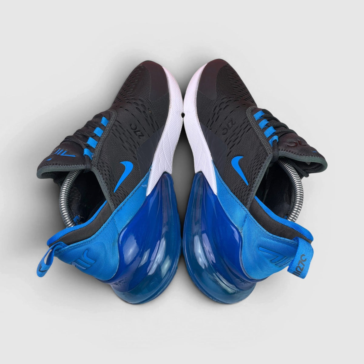 Nike Air Max 270 Anthracite/Photo Blue, buty sportowe męskie w bardzo dobrym stanie rozmiar 43, widok z góry