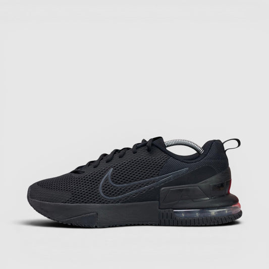 Nike Air Max Alpha Trainer 6, buty sportowe męskie w bardzo dobrym stanie rozmiar 44, boczny profil, lewa strona