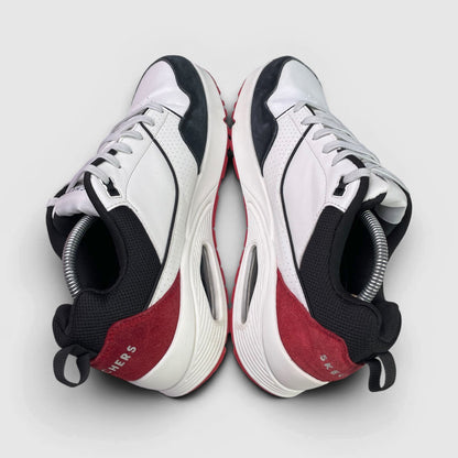 Skechers Sneakers — buty sportowe męskie w bardzo dobrym stanie rozmiar 43, widok z góry
