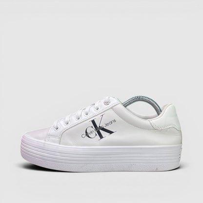 Calvin Klein Jeans Vulc Flatform — buty sportowe damskie w bardzo dobrym stanie rozmiar 38, boczny profil, lewa strona