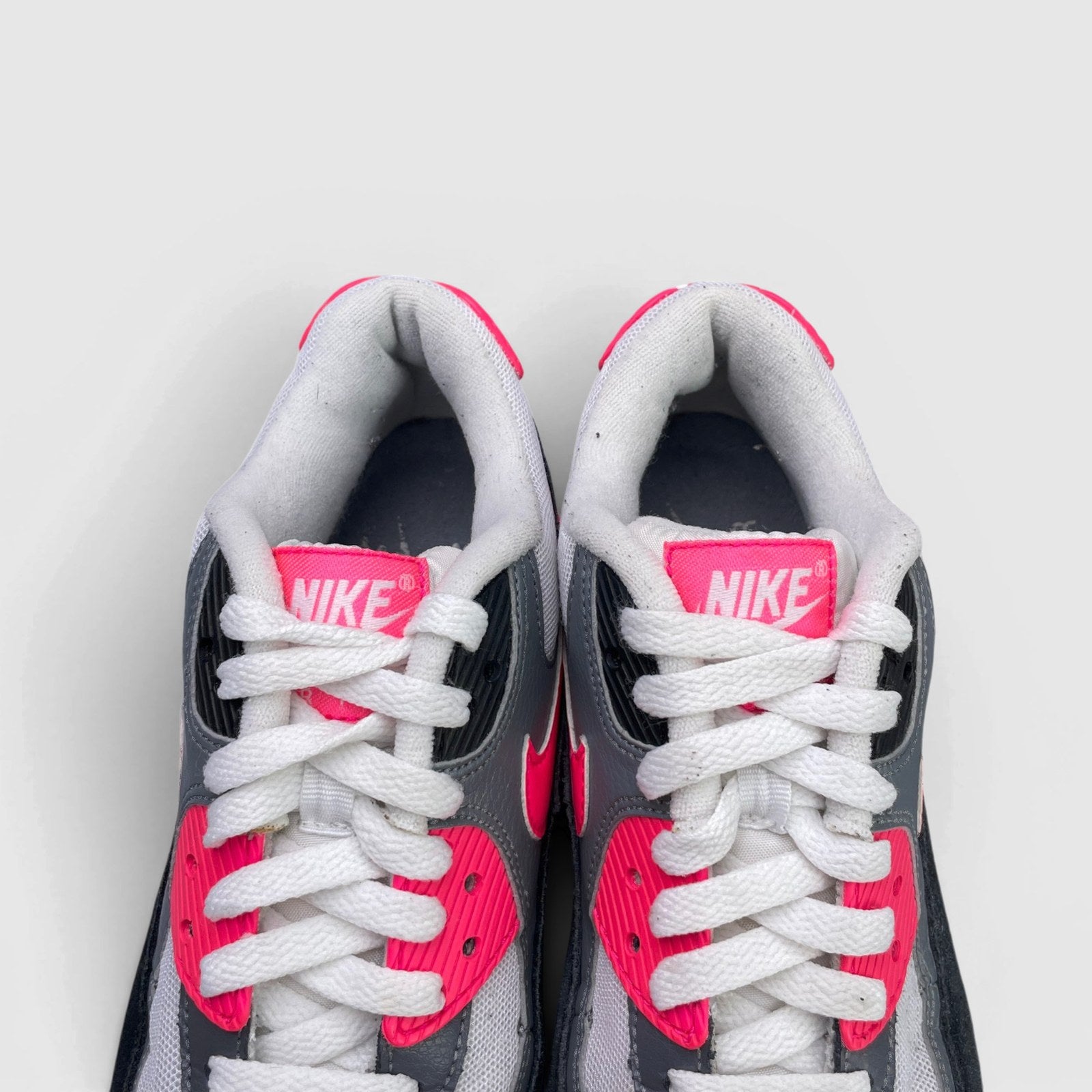 Nike Air Max 90 — buty sportowe damskie w bardzo dobrym stanie rozmiar 37.5, język buta