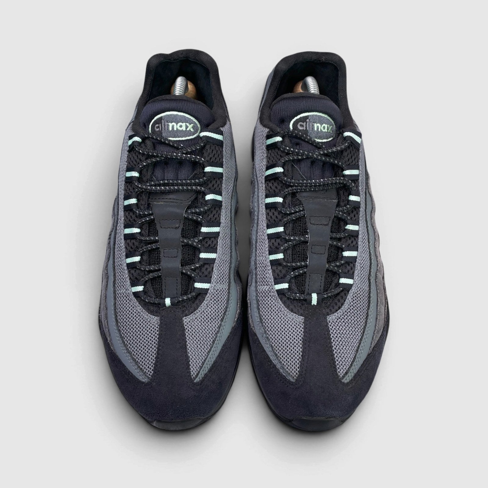 Nike Air Max 95 Vapor Green — buty sportowe męskie w bardzo dobrym stanie rozmiar 44, widok z góry