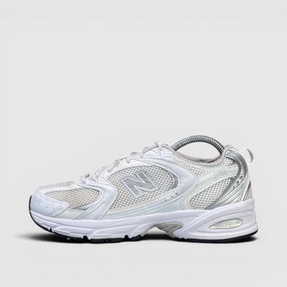 New Balance 530 Munsell White — buty sportowe męskie w bardzo dobrym stanie rozmiar 41, boczny profil, prawa strona