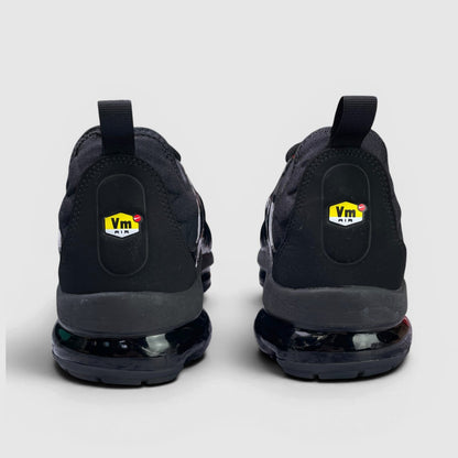 Nike Air VaporMax Plus Triple Black — buty sportowe męskie w bardzo dobrym stanie rozmiar 45, widok z tyłu