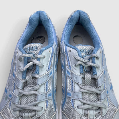 Asics Gel-1090V2 — buty sportowe damskie w bardzo dobrym stanie rozmiar 39, wkładka