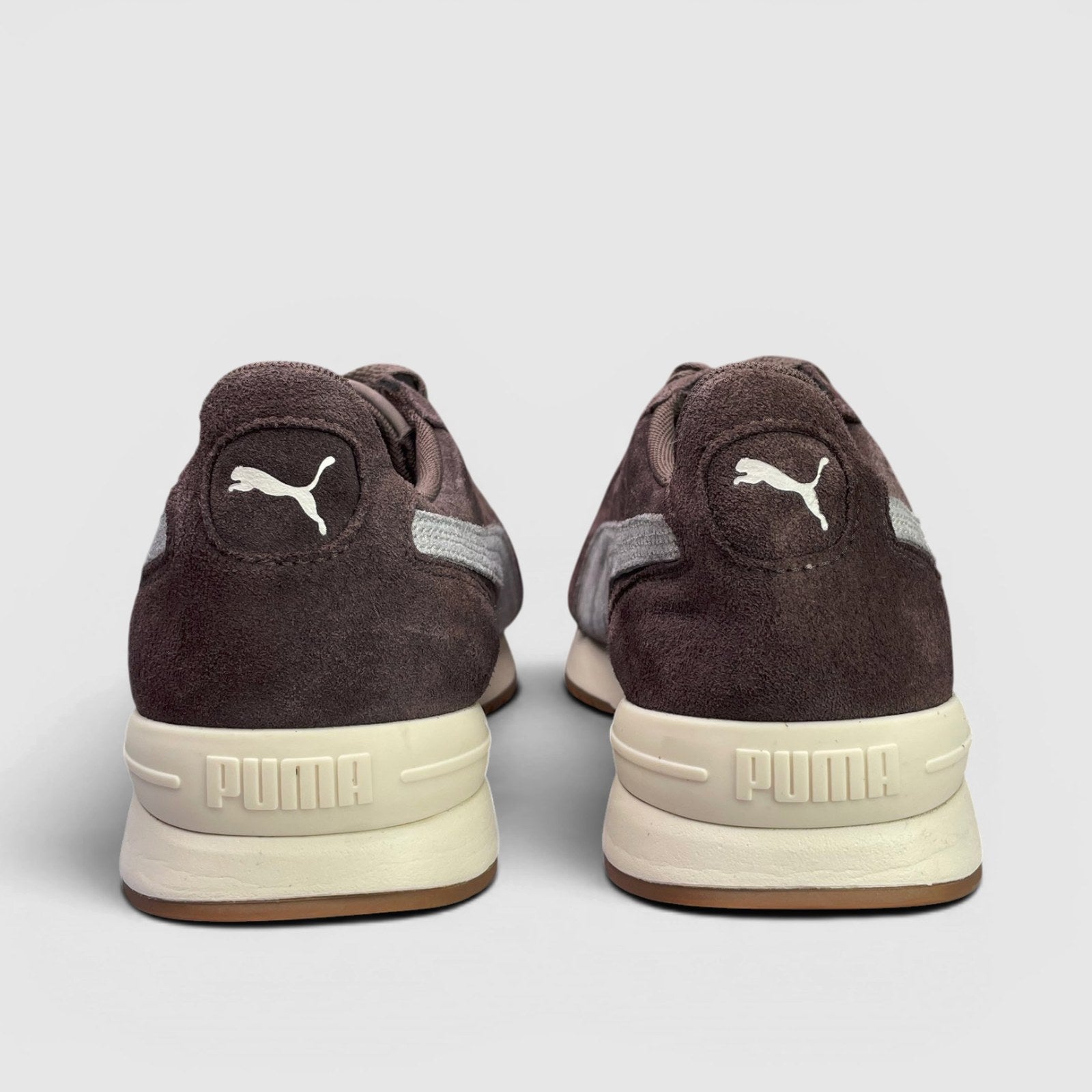 Puma R78 — buty sportowe męskie w bardzo dobrym stanie rozmiar 44, widok z tyłu