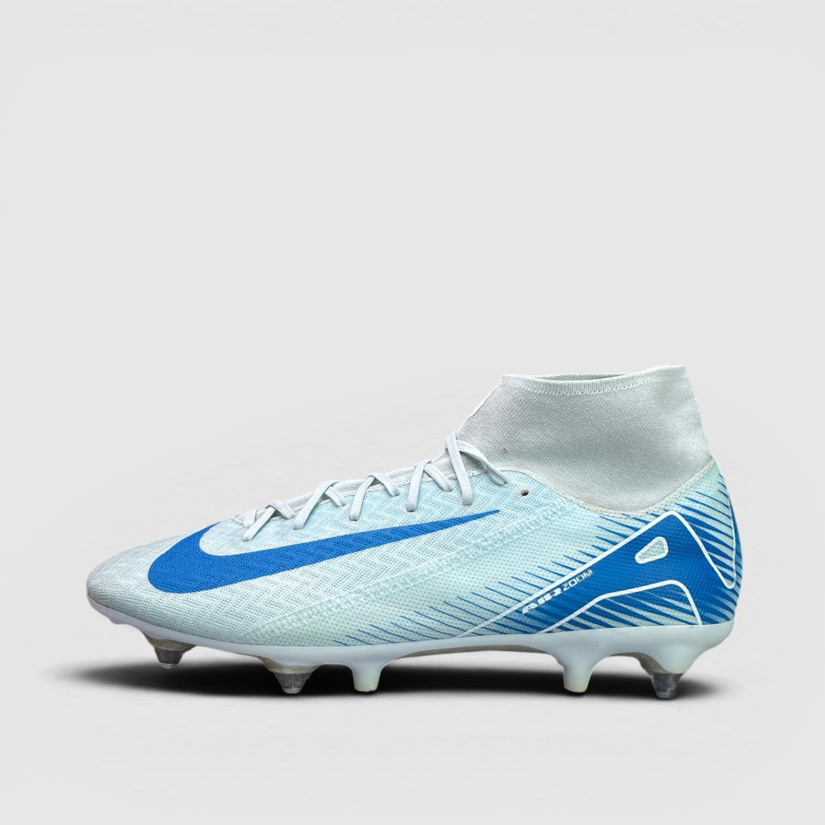 Nike Zoom Mercurial Superfly 10 — buty sportowe męskie w bardzo dobrym stanie rozmiar 44, boczny profil, prawa strona