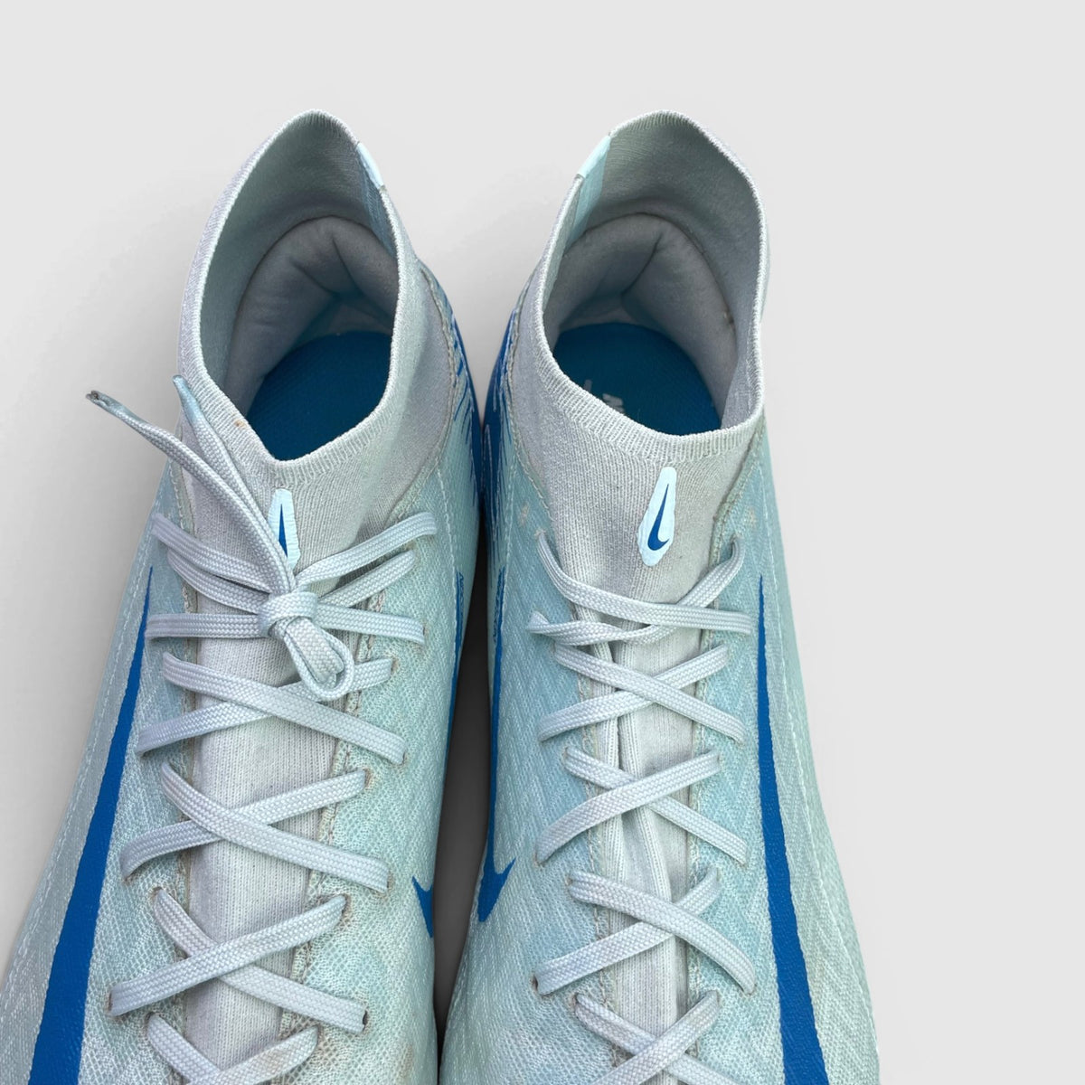 Nike Zoom Mercurial Superfly 10 — buty sportowe męskie w bardzo dobrym stanie rozmiar 44, widok z góry