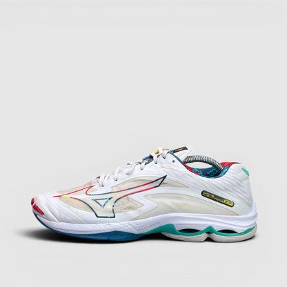 Mizuno Wave Lightning Z7 — buty sportowe męskie w bardzo dobrym stanie rozmiar 43, boczny profil, lewa strona