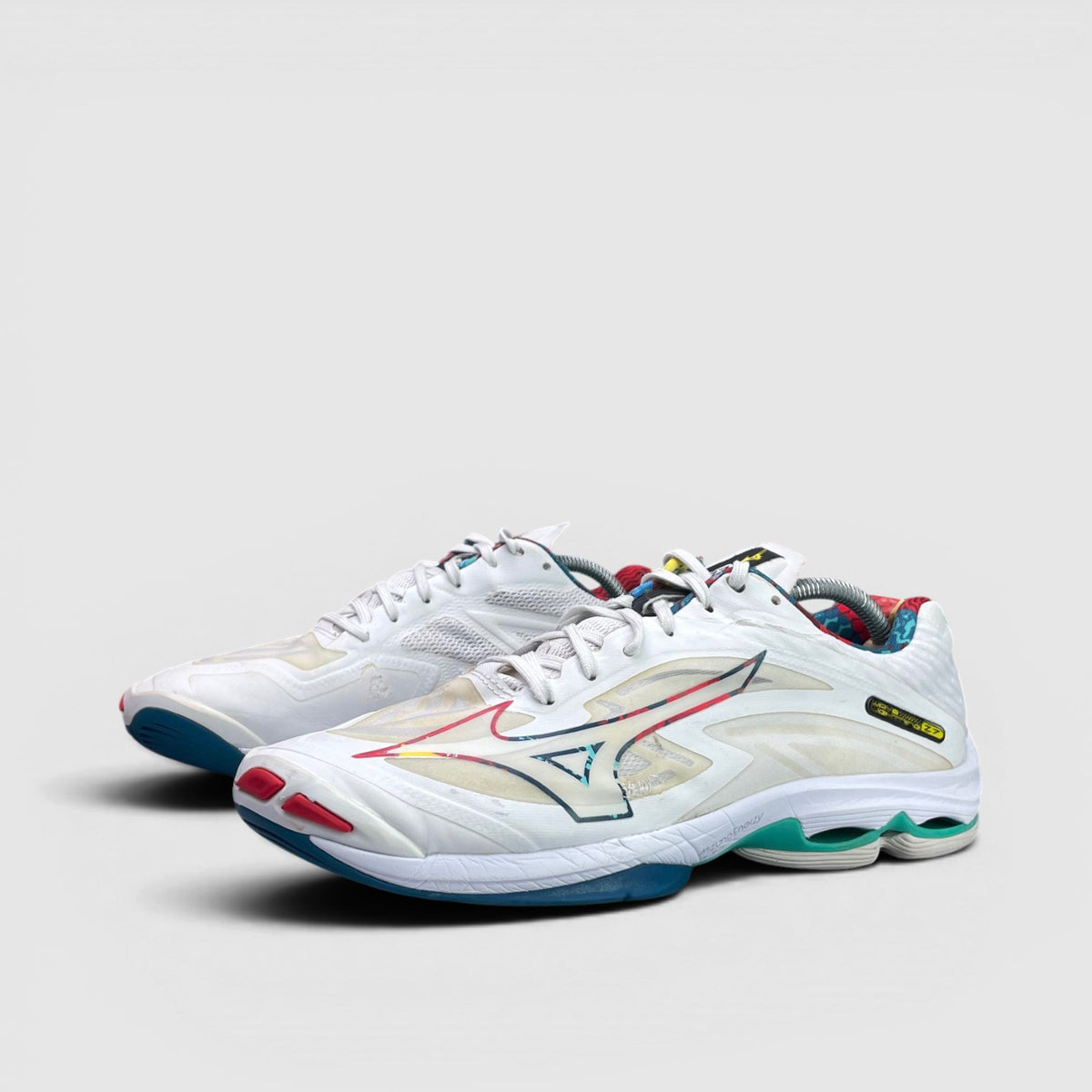 Mizuno Wave Lightning Z7 — buty sportowe męskie w bardzo dobrym stanie rozmiar 43, para butów
