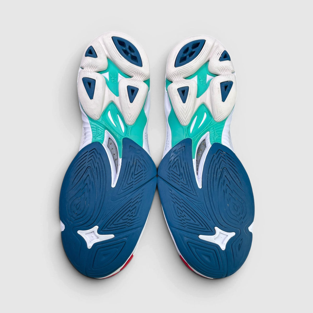 Mizuno Wave Lightning Z7 — buty sportowe męskie w bardzo dobrym stanie rozmiar 43, podeszwa