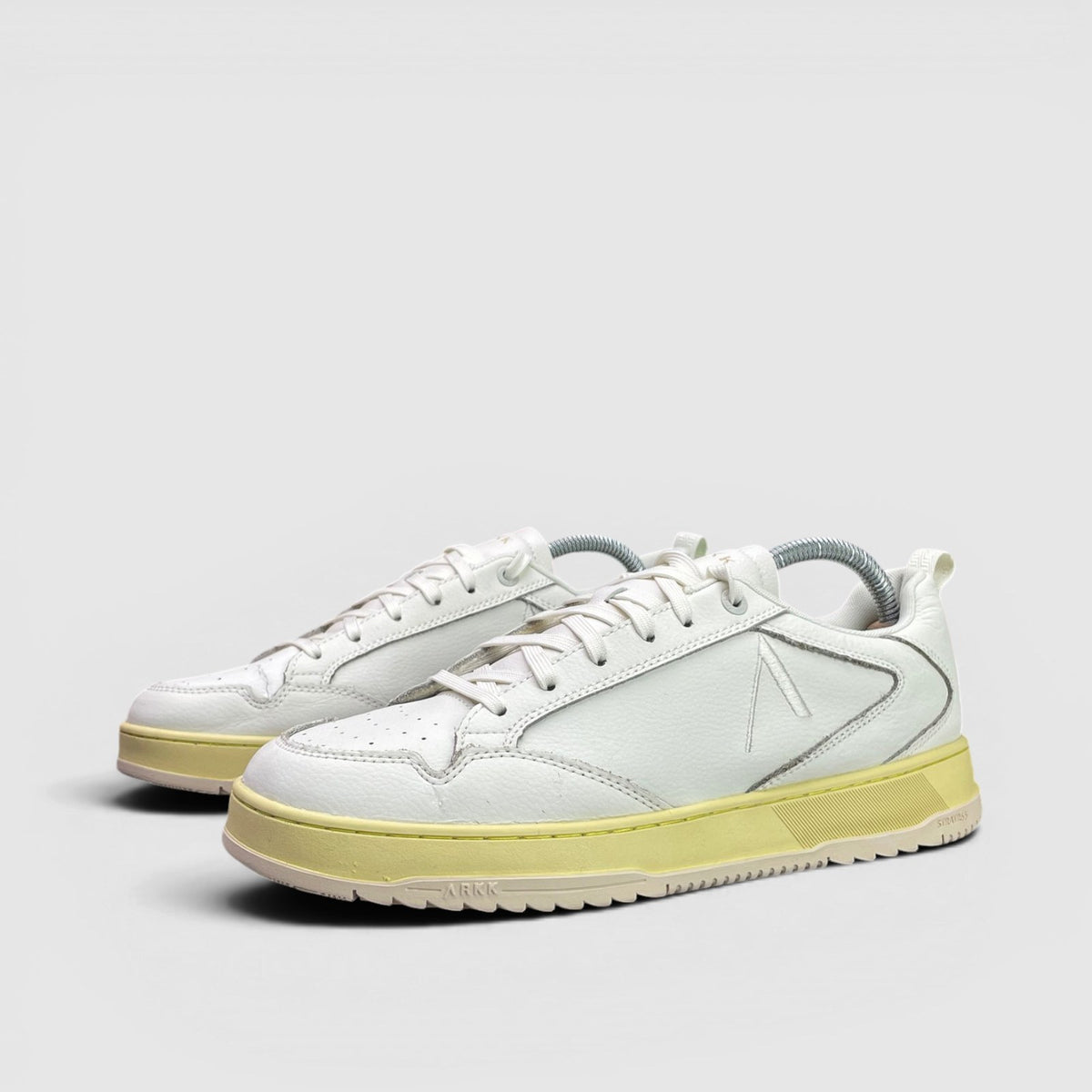 Arkk Copenhagen ARKK Copenhgen Sneakers — buty sportowe męskie w bardzo dobrym stanie rozmiar 42, para butów
