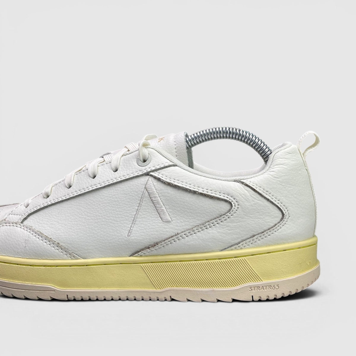 Arkk Copenhagen ARKK Copenhgen Sneakers — buty sportowe męskie w bardzo dobrym stanie rozmiar 42, boczny profil, lewa strona