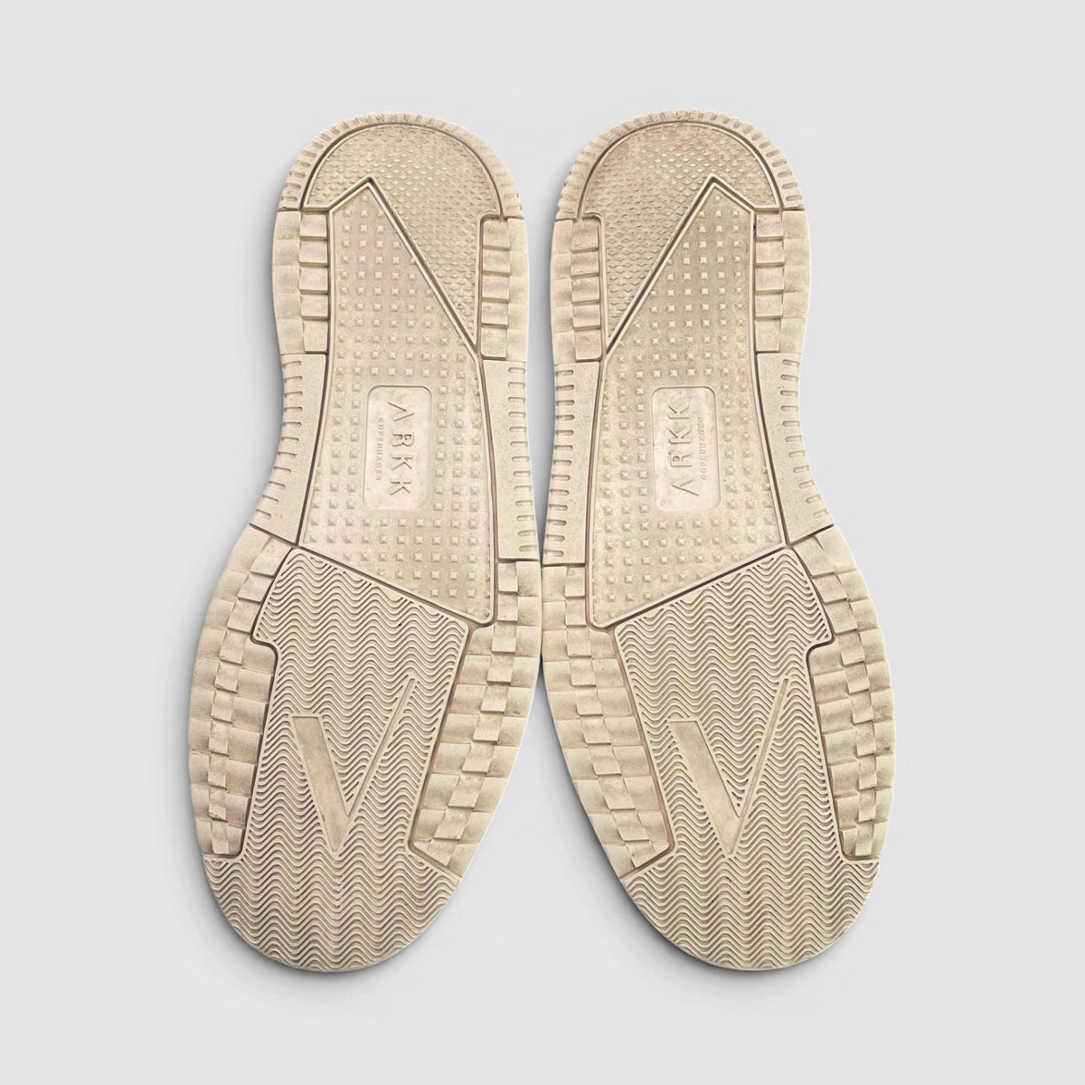 Arkk Copenhagen ARKK Copenhgen Sneakers — buty sportowe męskie w bardzo dobrym stanie rozmiar 42, podeszwa