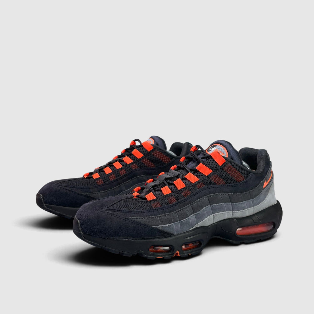 Nike Air Max 95 Hyper Crimson, buty sportowe męskie w bardzo dobrym stanie rozmiar 46, para butów