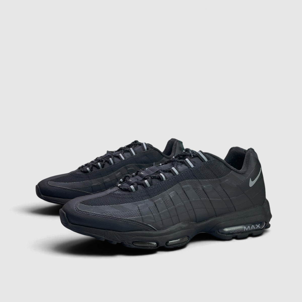Nike Air Max 95 Ultra, buty sportowe męskie w bardzo dobrym stanie rozmiar 46, para butów