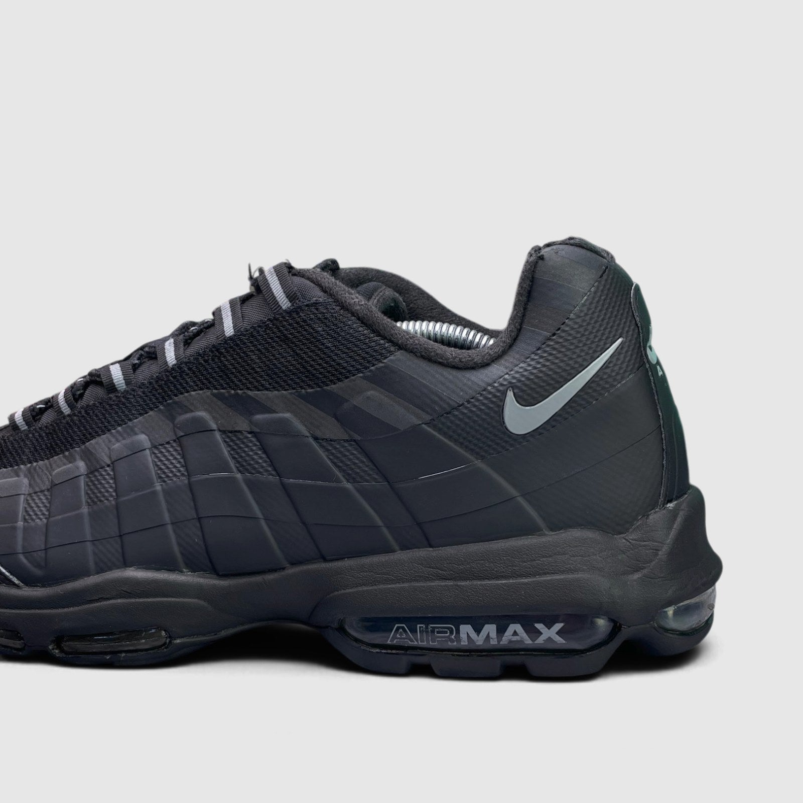 Nike Air Max 95 Ultra, buty sportowe męskie w bardzo dobrym stanie rozmiar 46, detal