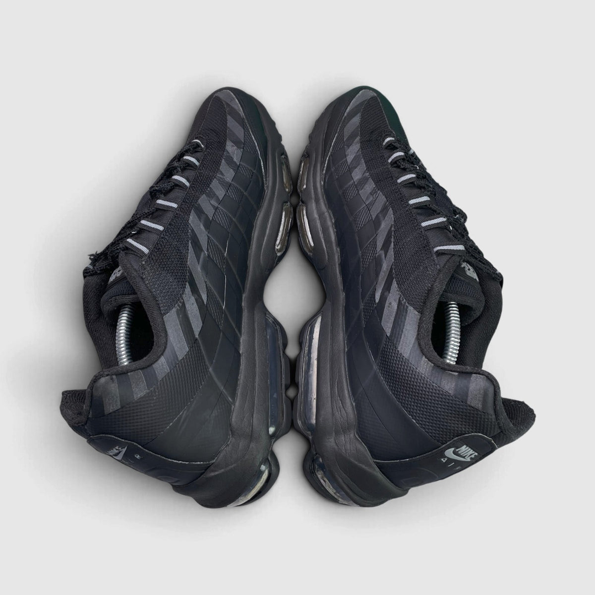 Nike Air Max 95 Ultra, buty sportowe męskie w bardzo dobrym stanie rozmiar 46, widok z góry