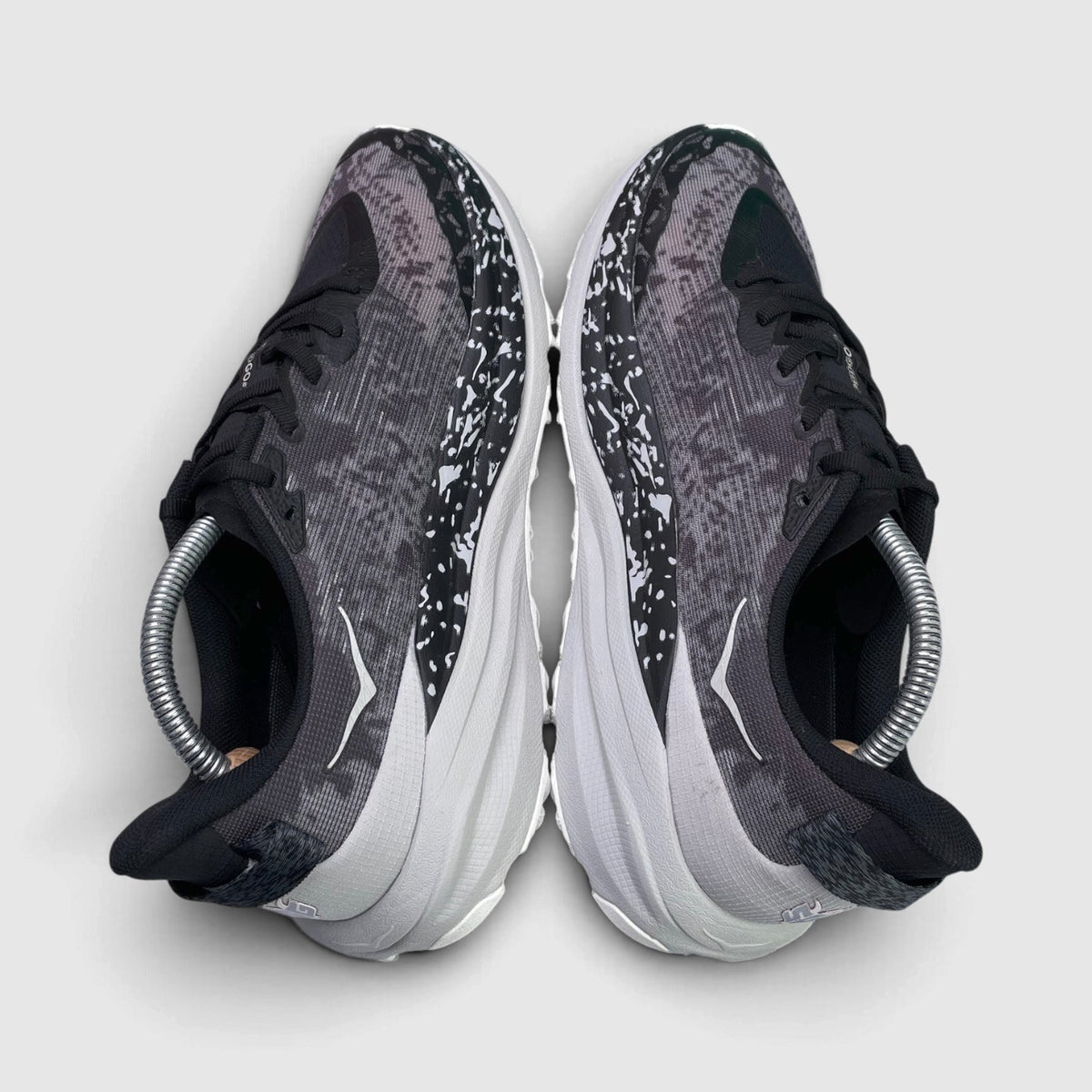 Hoka Speedgoat 6, trekkingi męskie nowe rozmiar 43 1/3, widok z góry
