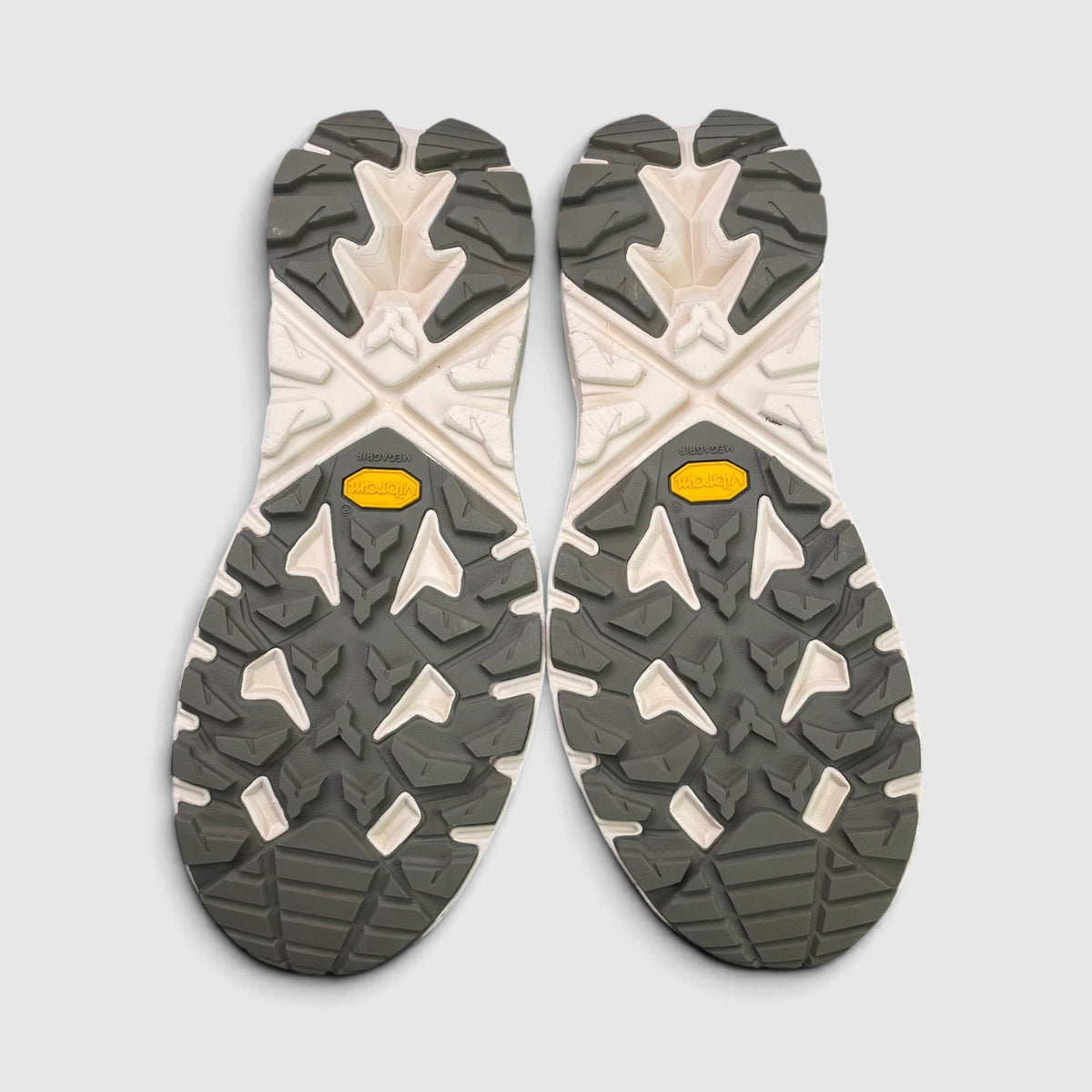 Hoka Anacapa Breeze Low, trekkingi męskie w bardzo dobrym stanie rozmiar 44, podeszwa