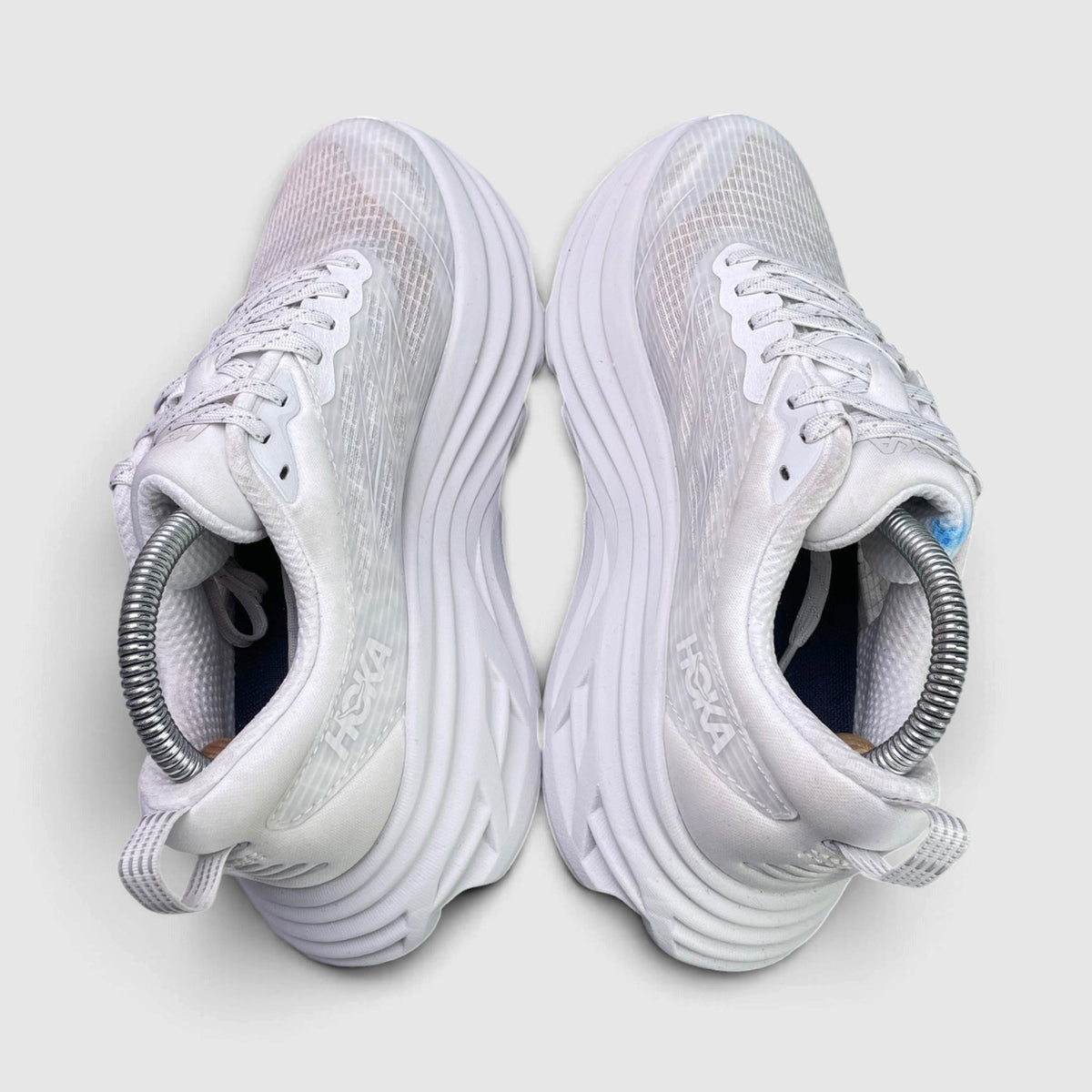 Hoka Bondi 8 Ts Caged, buty sportowe damskie w bardzo dobrym stanie rozmiar 39 1/3, widok z góry